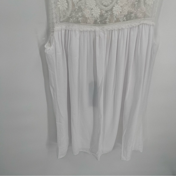 Show Me Your Mumu White NWT Crochet Lace Mini Sleeveless nightgown Size Small - Picture 7 of 9